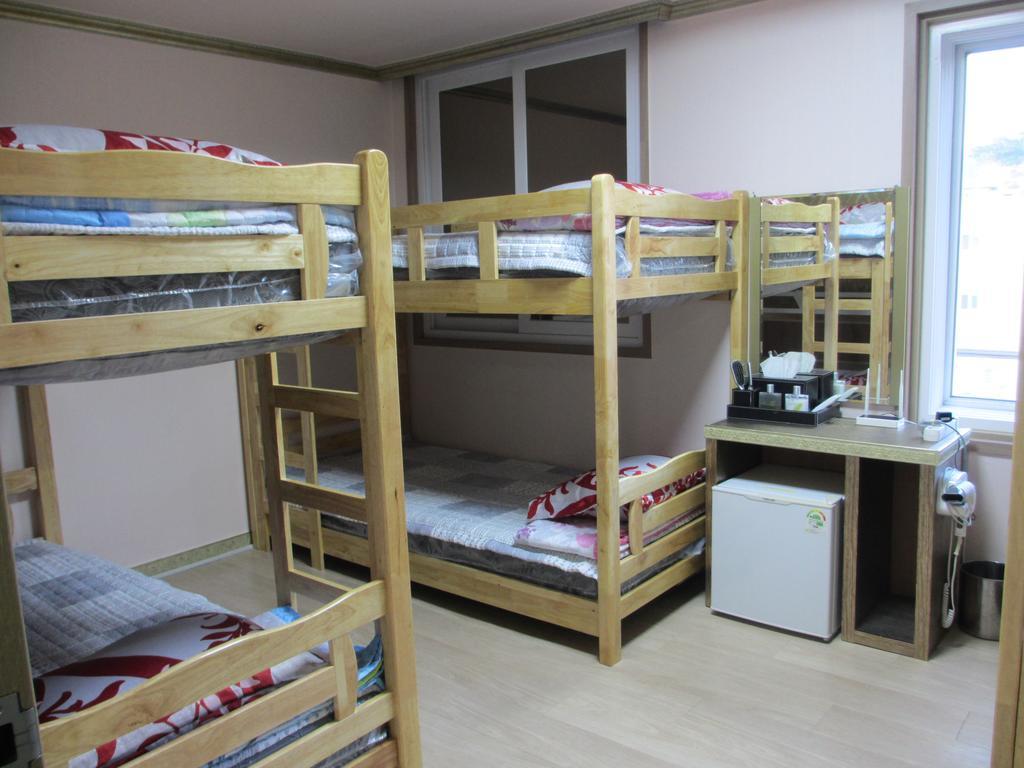 Moiri Guesthouse Yeosu Exterior photo
