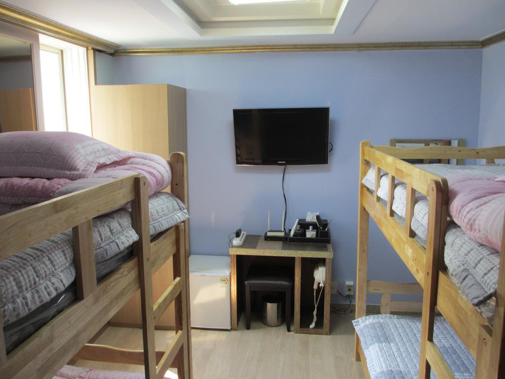 Moiri Guesthouse Yeosu Exterior photo
