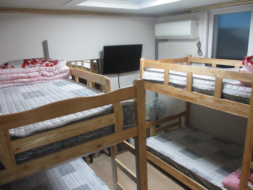 Moiri Guesthouse Yeosu Exterior photo